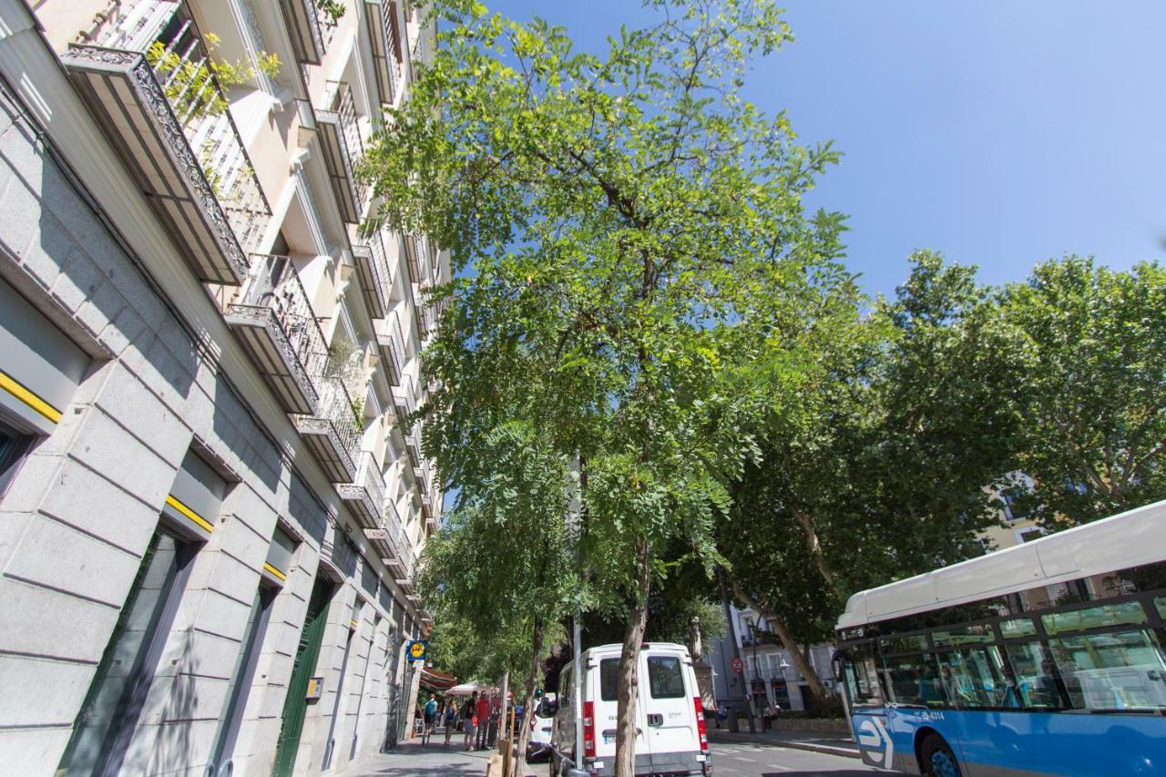 Homelike Plaza Mayor Madrid Bagian luar foto